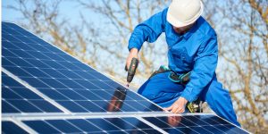 Installation Maintenance Panneaux Solaires Photovoltaïques à Charmensac